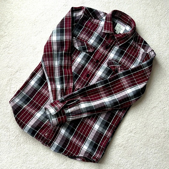 American Eagle Plaid Shirt - Picture 1 of 7